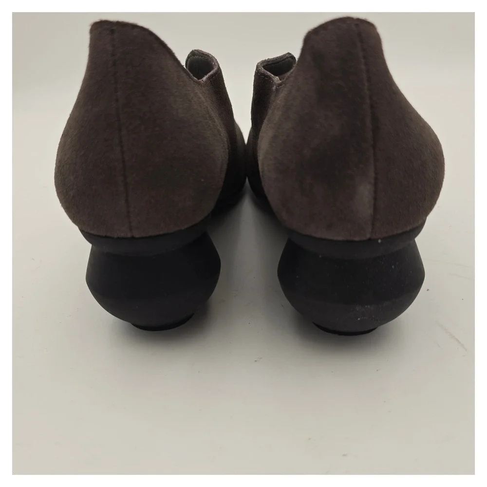 Escocofy Fawn 38/7.5 Suede Shoes Embroidered Rose Comfort Round Heel Loafer Boho